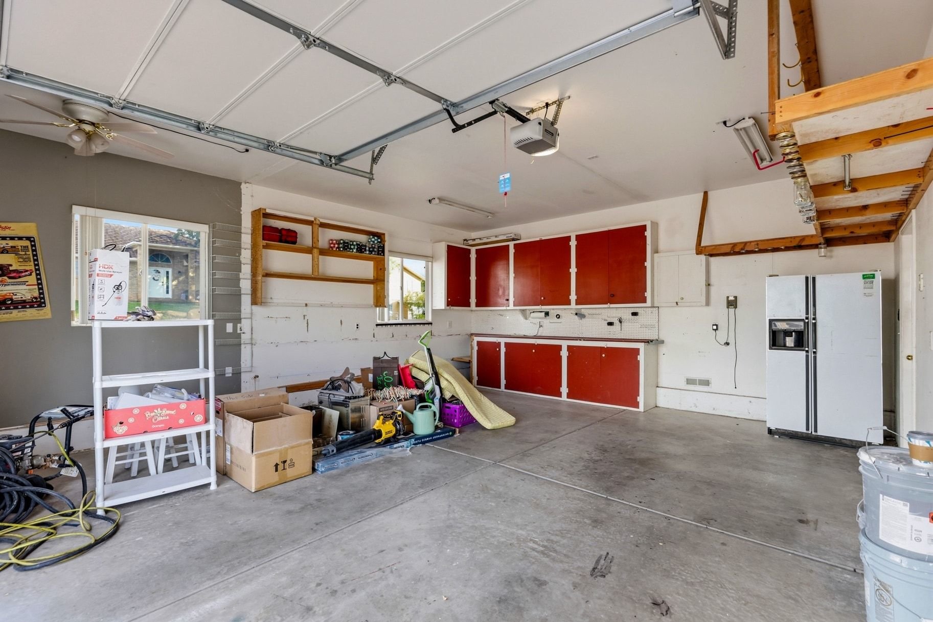  NO HOA 3Bed, 2Bath, 2.5 Car Garage Rv Parking, New Flooring and Paint - 物件實景