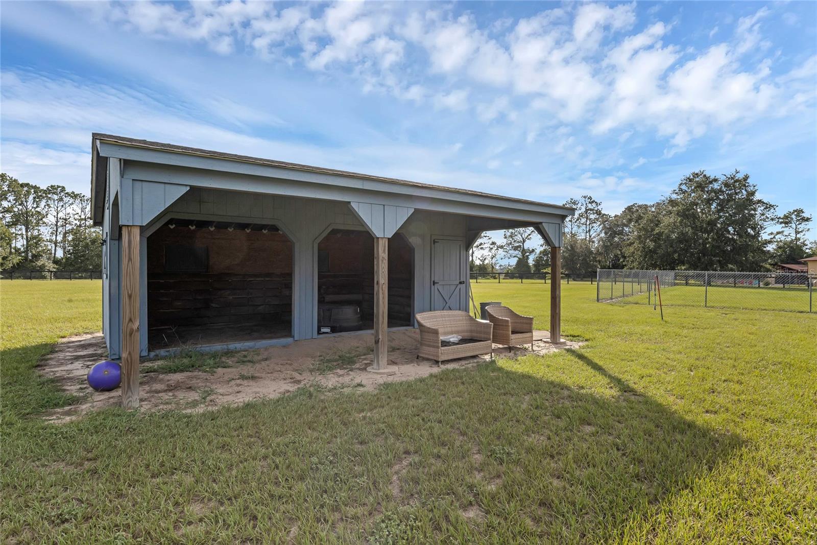 WEIRSDALE, Florida, 32195, United States, 5 Bedrooms Bedrooms, ,3 BathroomsBathrooms,Residential,For Sale,1921300