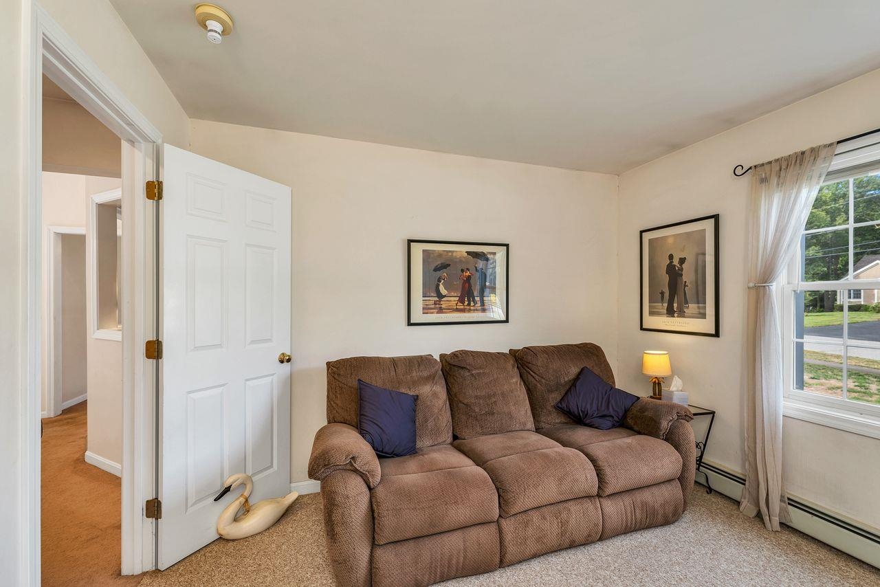 Seabrook, New Hampshire, 03874, United States, 3 Bedrooms Bedrooms, ,2 BathroomsBathrooms,Residential,For Sale,1986462