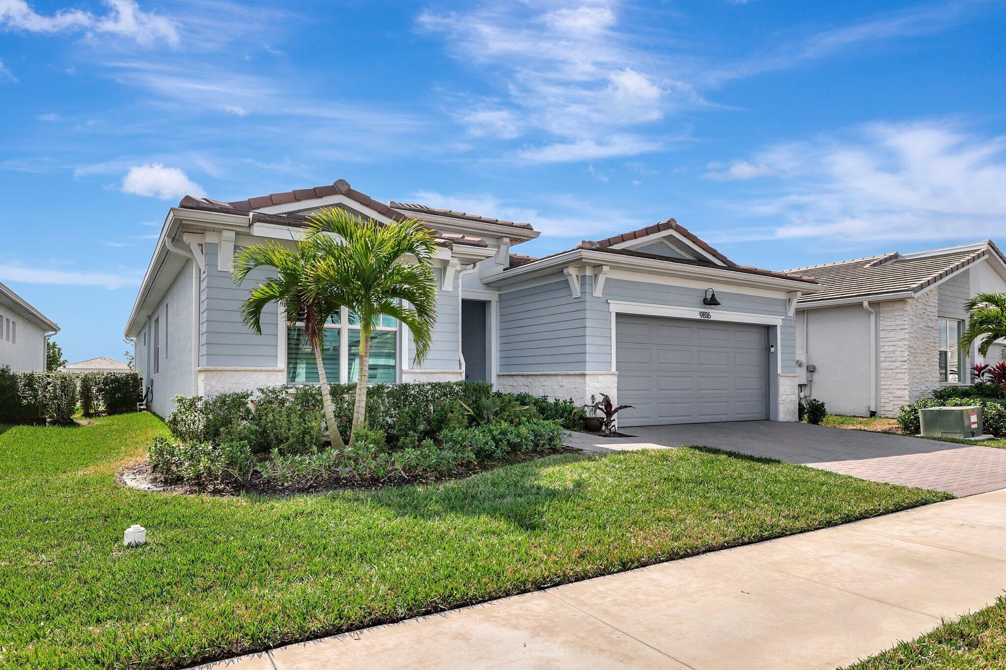 Port St Lucie, Florida, 34987, United States, 2 Bedrooms Bedrooms, ,3 BathroomsBathrooms,Residential,For Sale,1921957