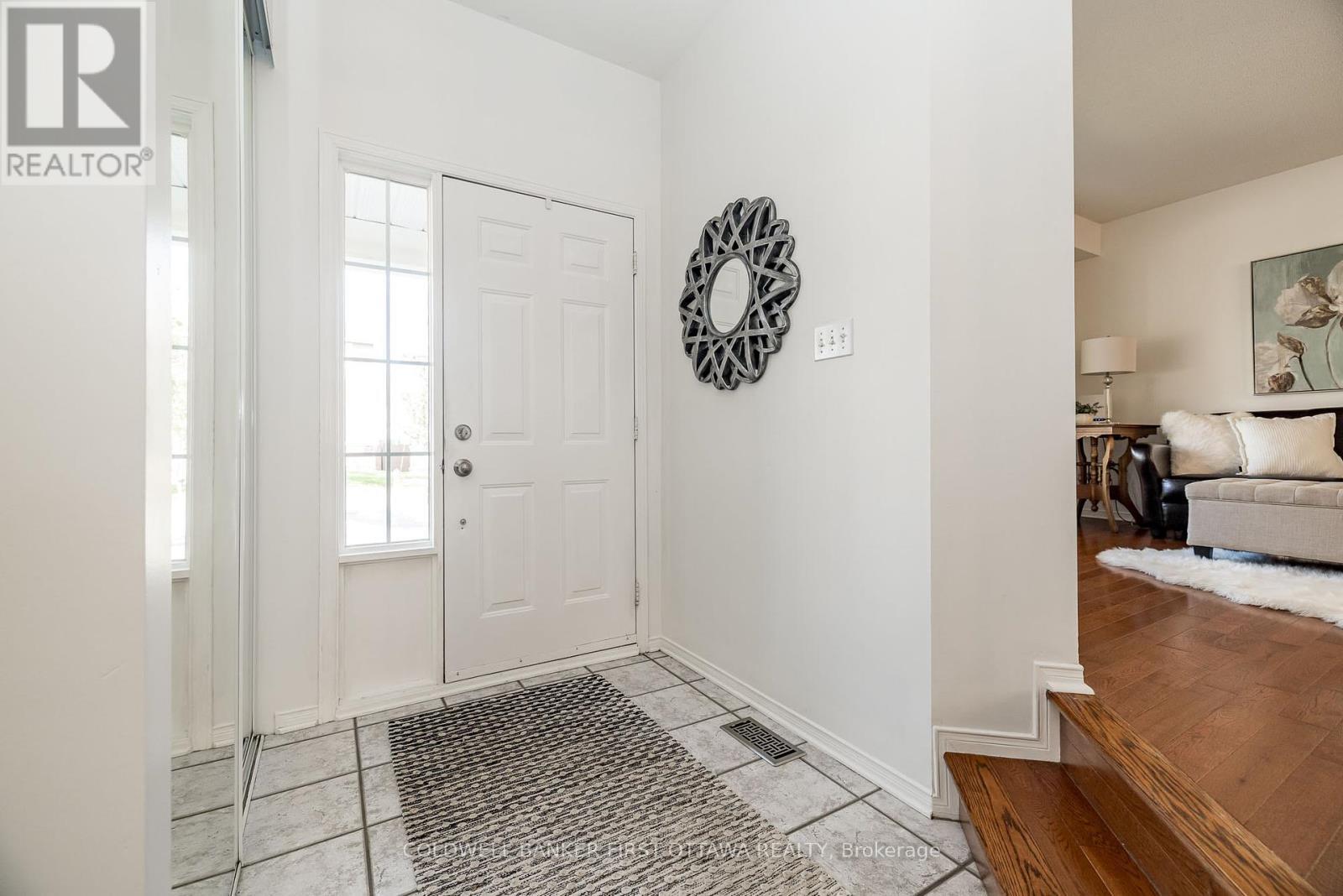 OTTAWA, Ontario, K2G 6N5, CA, 3 Bedrooms Bedrooms, ,2 BathroomsBathrooms,Residential,For Sale,1950028