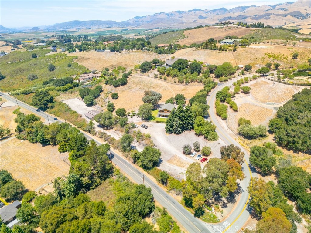 Arroyo Grande, California, 93420, United States, 4 Bedrooms Bedrooms, ,2 BathroomsBathrooms,Residential,For Sale,1976896