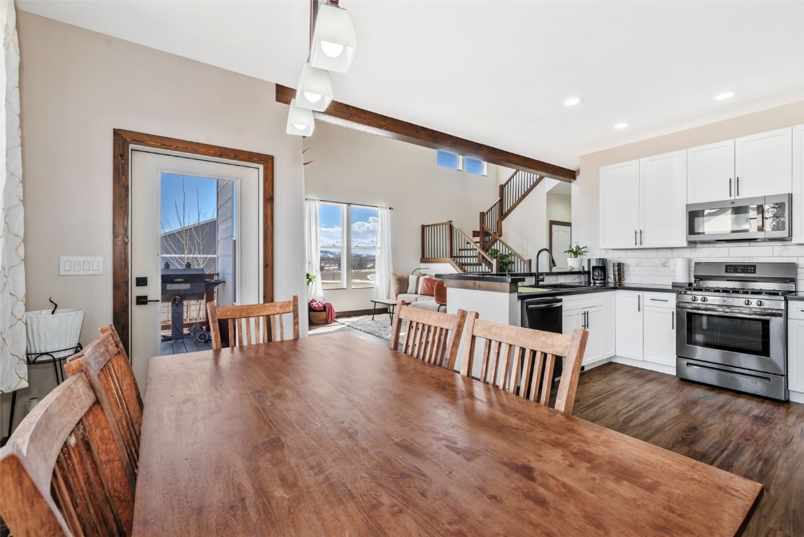 Hayden, Colorado, 81639, United States, 4 Bedrooms Bedrooms, ,3 BathroomsBathrooms,Residential,For Sale,1882976