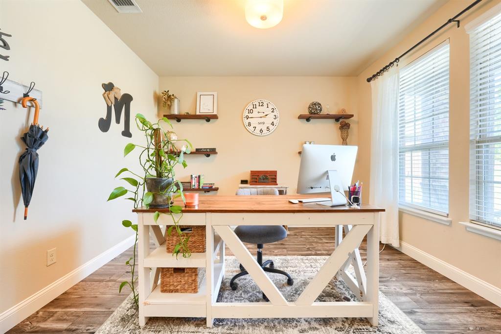 Rockwall, Texas, 75087, United States, 4 Bedrooms Bedrooms, ,4 BathroomsBathrooms,Residential,For Sale,1955135