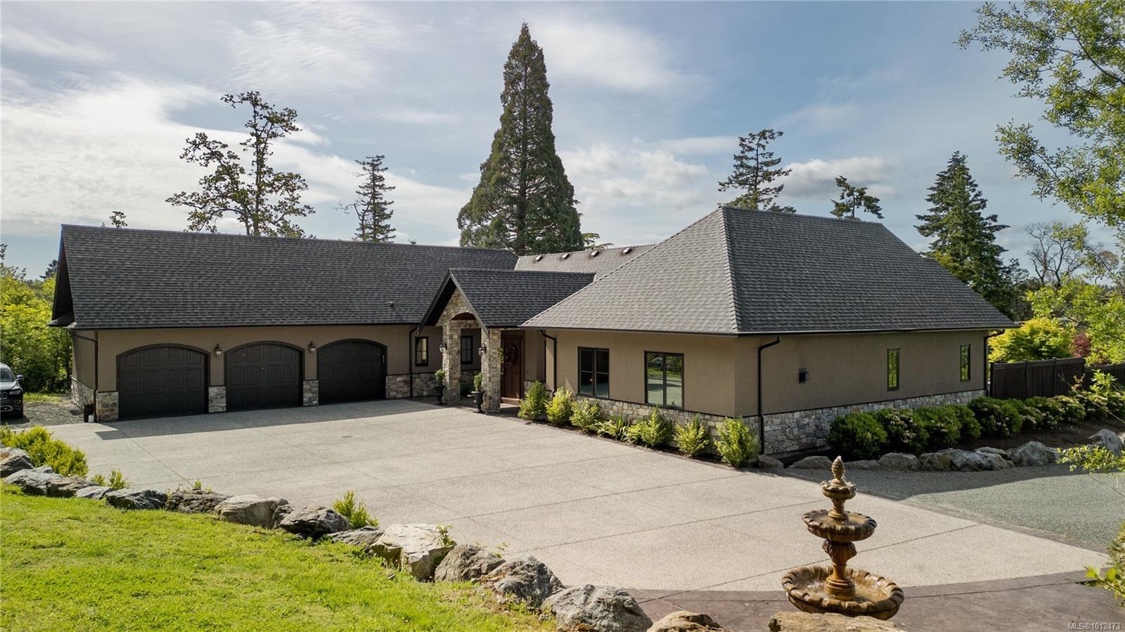 NORTH SAANICH, British Columbia, V8L 5M1, CA, 3 Bedrooms Bedrooms, ,Residential,For Sale,1948339