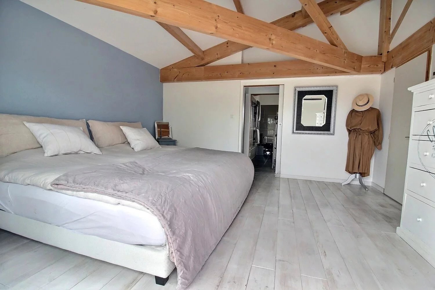 Gujan-Mestras, New Aquitaine, 33470, FR, 5 Bedrooms Bedrooms, ,3 BathroomsBathrooms,Residential,For Sale,1626924