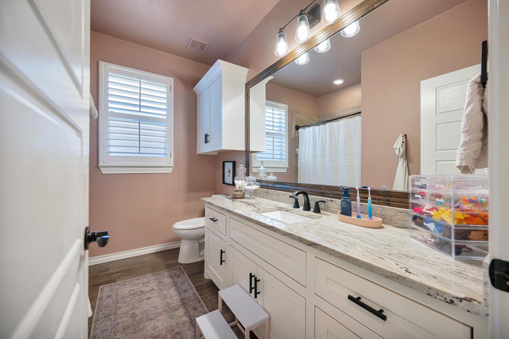 Midland, Texas, 79707, United States, 4 Bedrooms Bedrooms, ,3 BathroomsBathrooms,Residential,For Sale,1989099