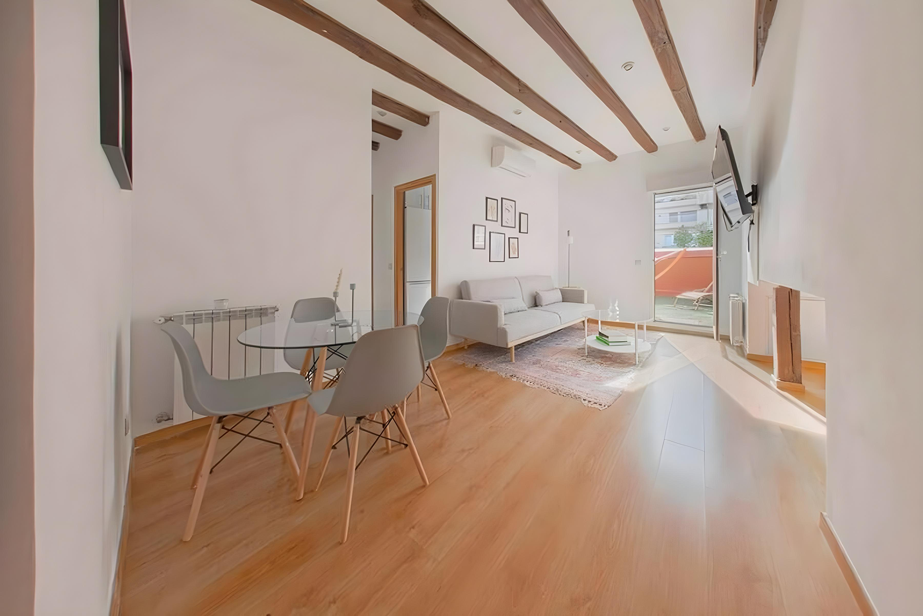  Functional penthouse in historic area in Chamberí - 物件實景