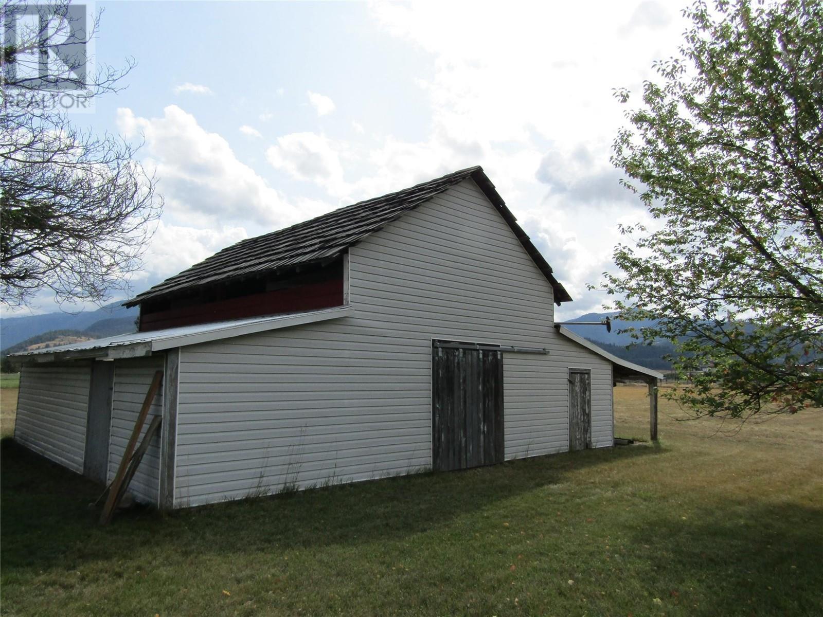 GRAND FORKS, British Columbia, V0H 1H5, CA, 3 Bedrooms Bedrooms, ,1 BathroomBathrooms,Residential,For Sale,1947650