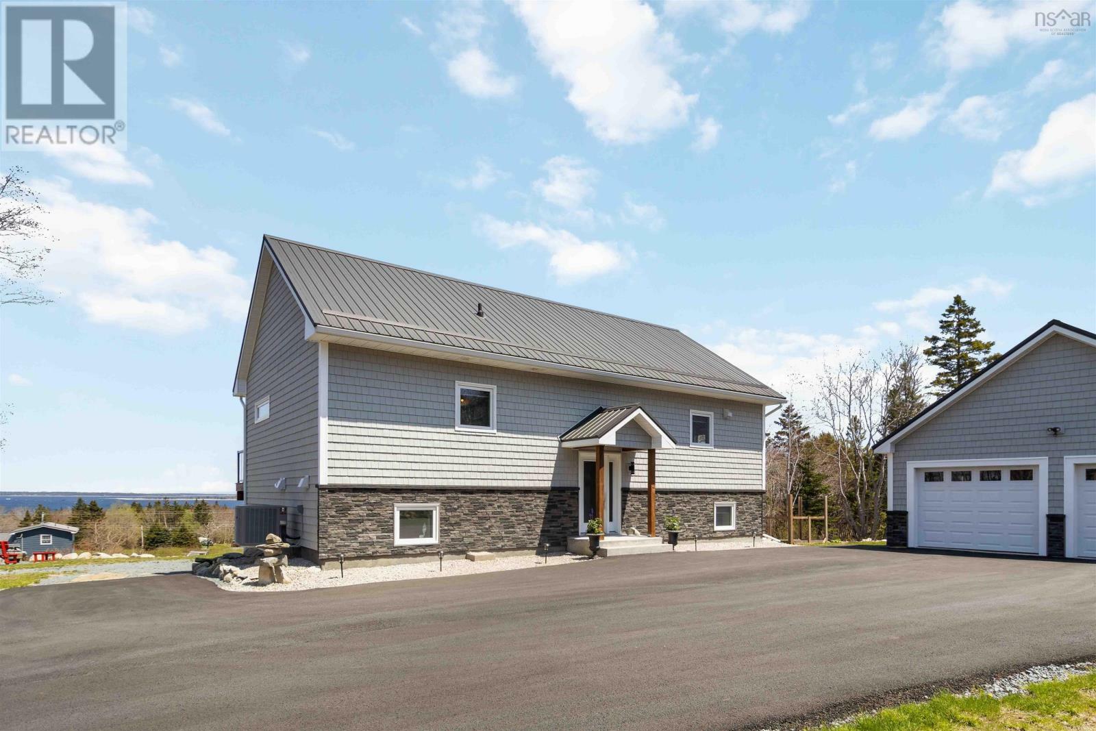 MOOSE HARBOUR, Nova Scotia, B0T 1K0, CA, 3 Bedrooms Bedrooms, ,2 BathroomsBathrooms,Residential,For Sale,1836793