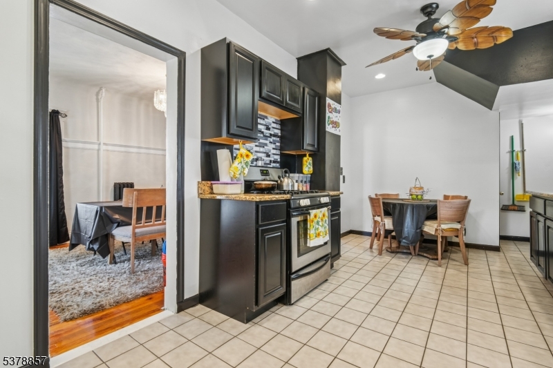 Belleville Twp., New Jersey, 07109, United States, 4 Bedrooms Bedrooms, ,2 BathroomsBathrooms,Residential,For Sale,1988338