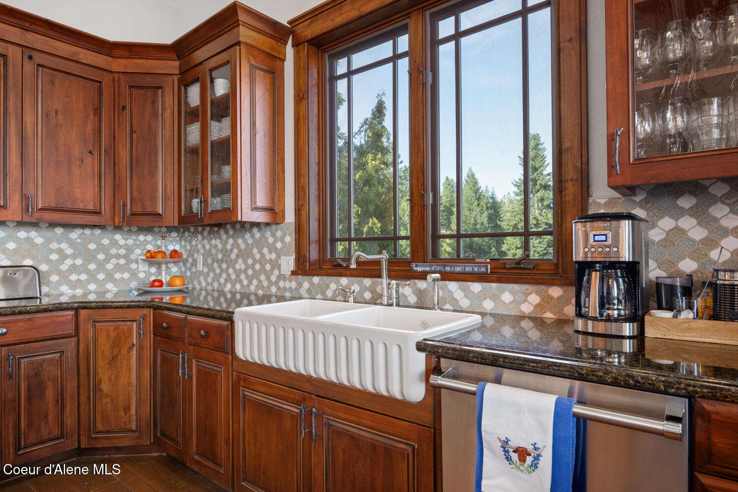 Coeur d'Alene, Idaho, 83814, United States, 4 Bedrooms Bedrooms, ,4 BathroomsBathrooms,Residential,For Sale,1909432
