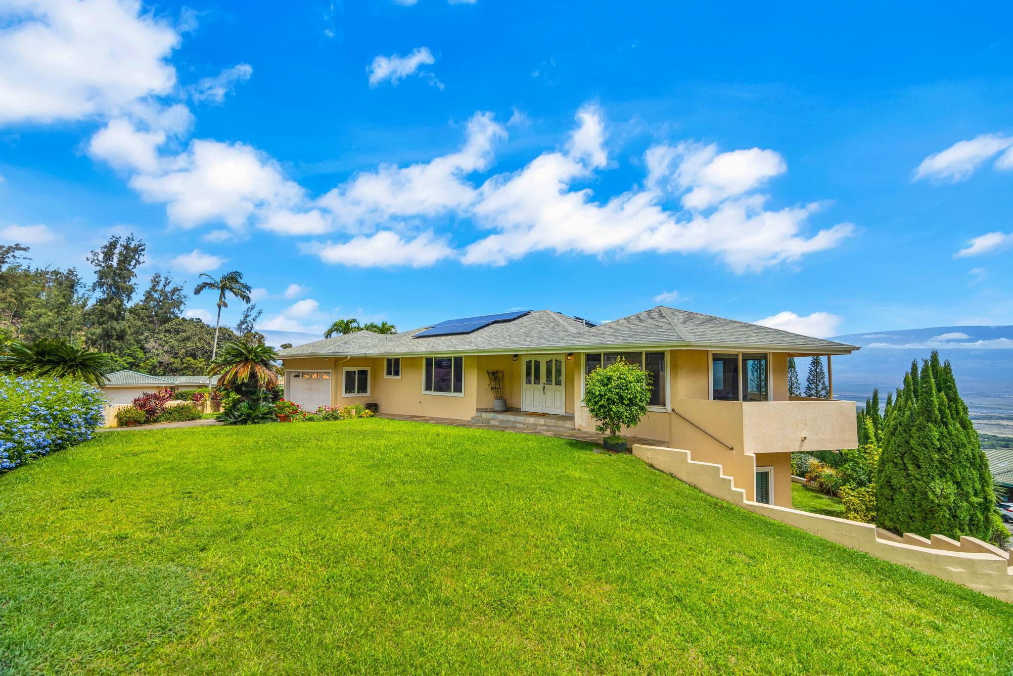 Uluhea Way, Wailuku, HI 96793