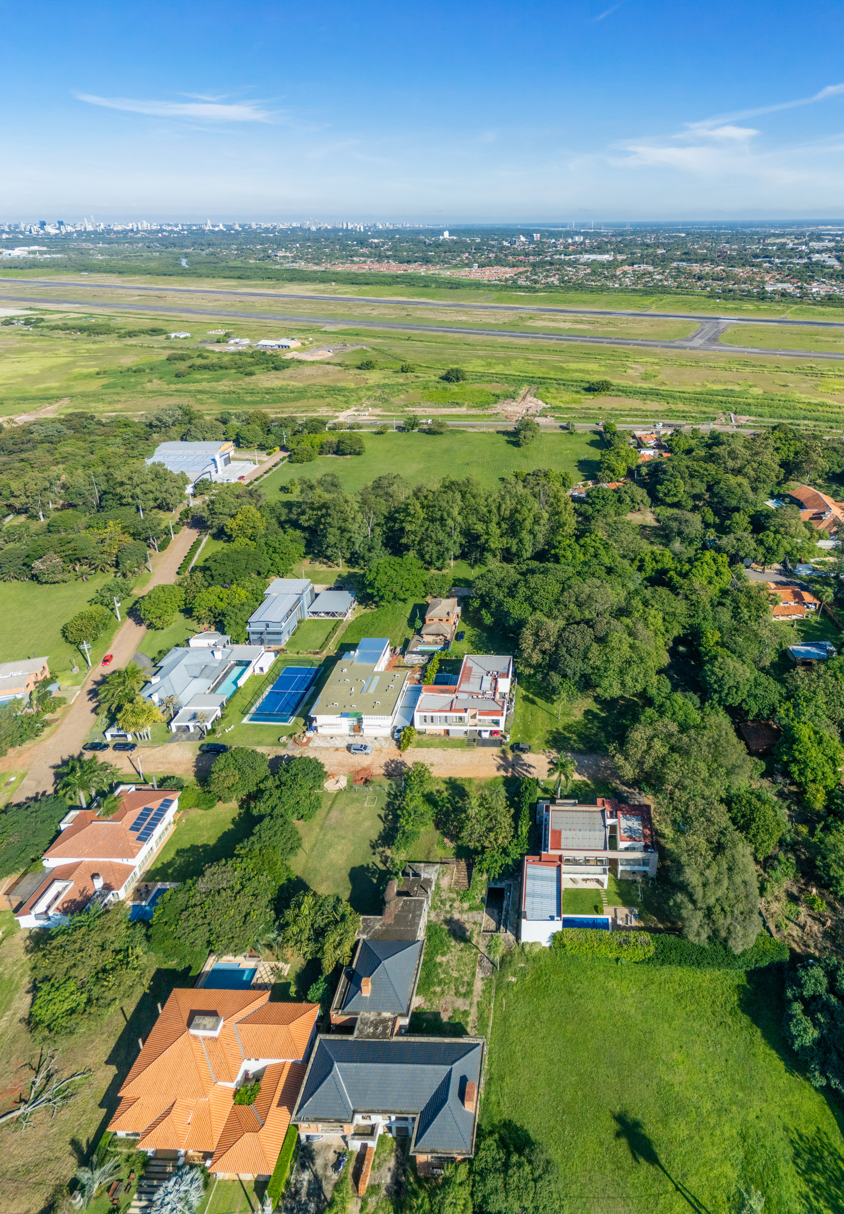  Two Combined Lots in Montesol – Space to Build Without Limits - 物件實景