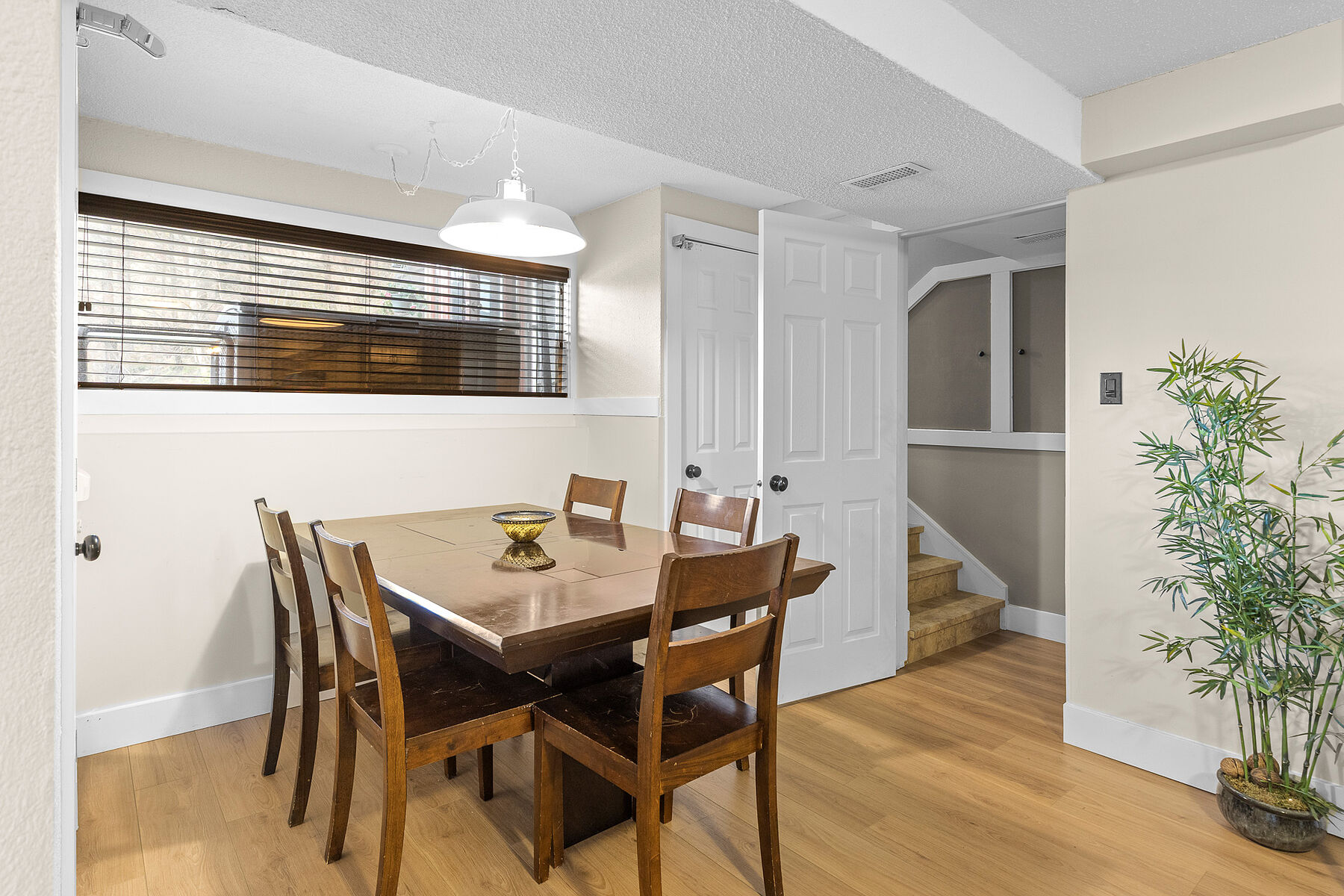  Timeless Design with a Pool - 物件實景