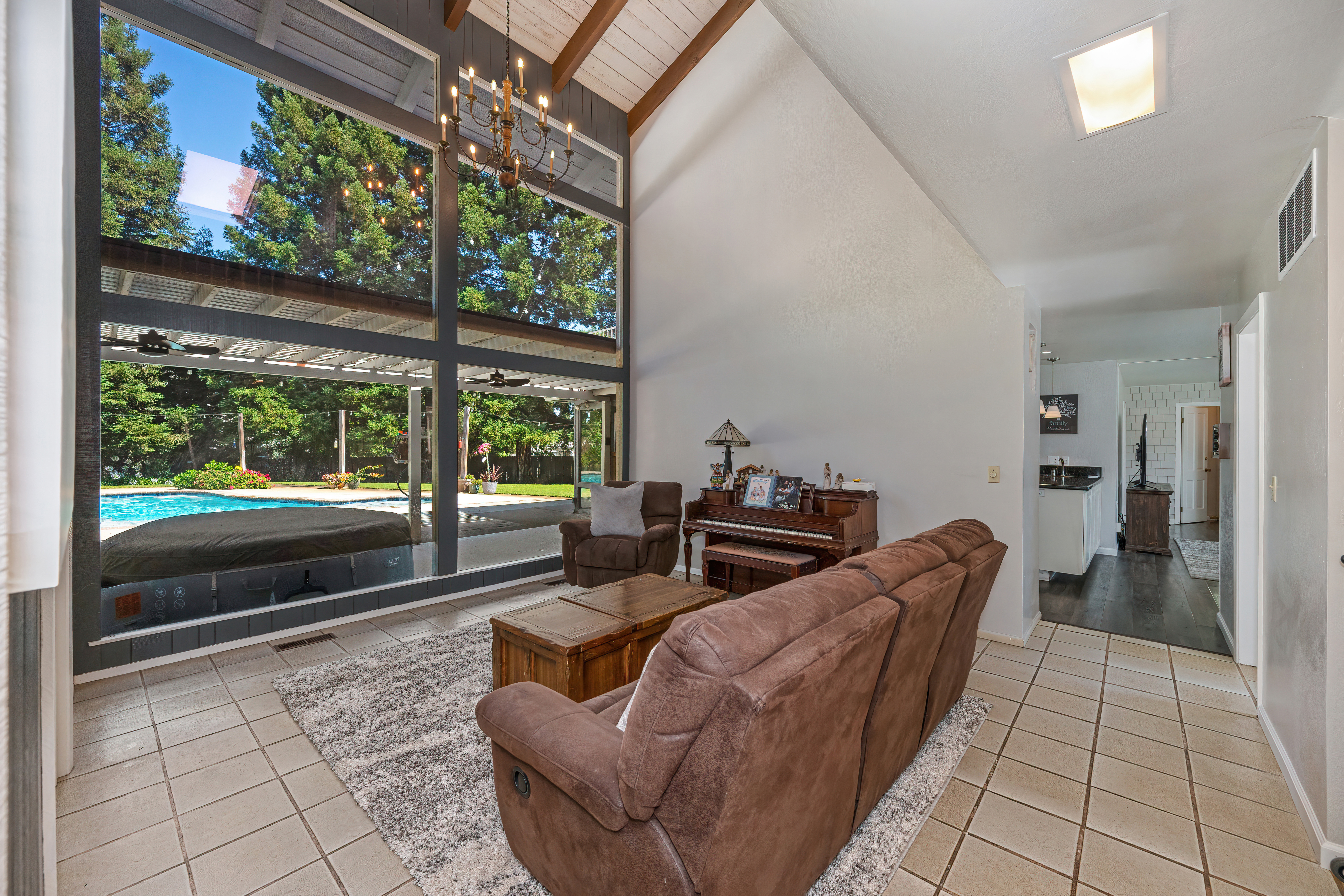  801 Sherwood Drive, Yuba City, CA 95991 - 物件實景