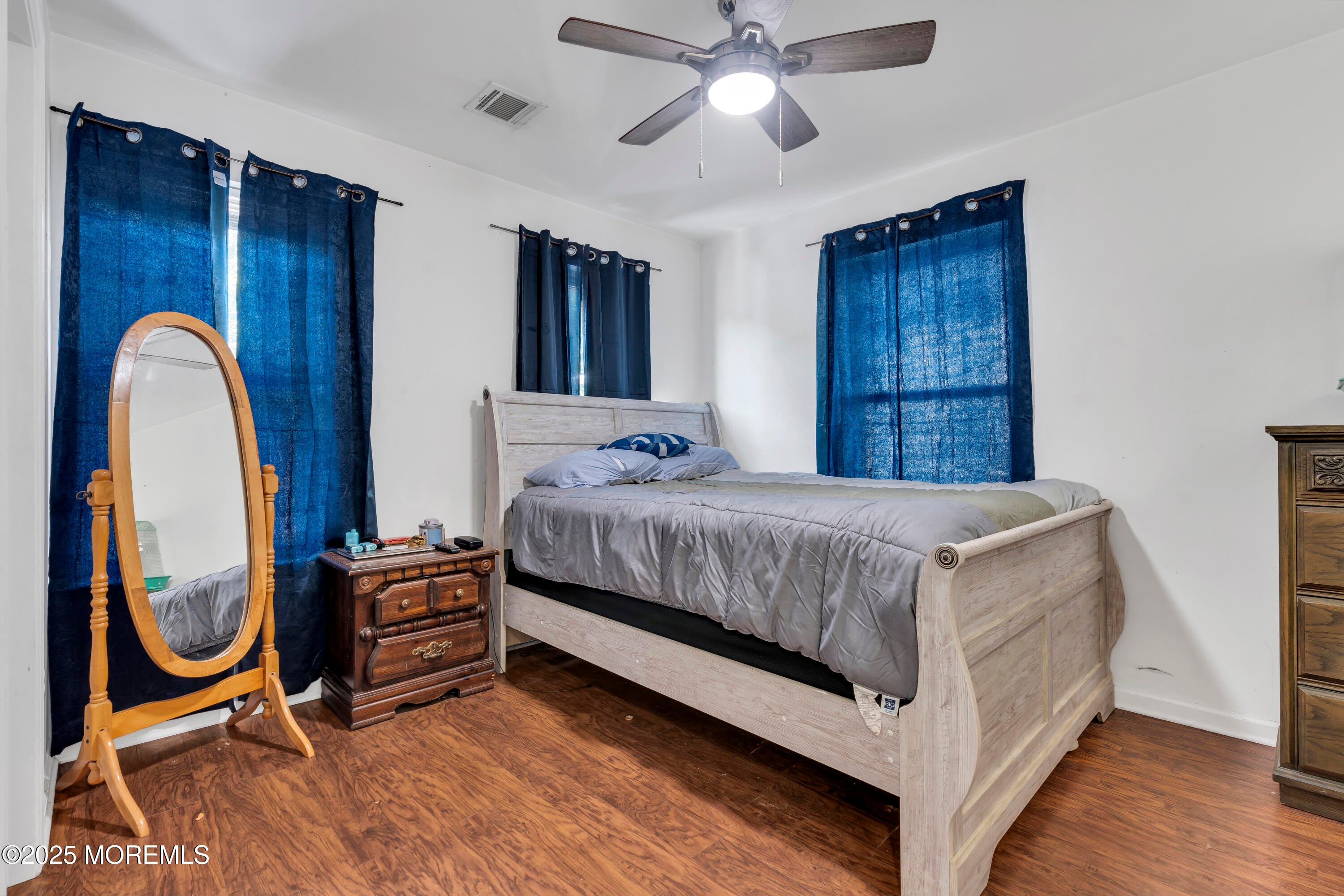 Highlands, New Jersey, 07732, United States, 2 Bedrooms Bedrooms, ,2 BathroomsBathrooms,Residential,For Sale,1980474