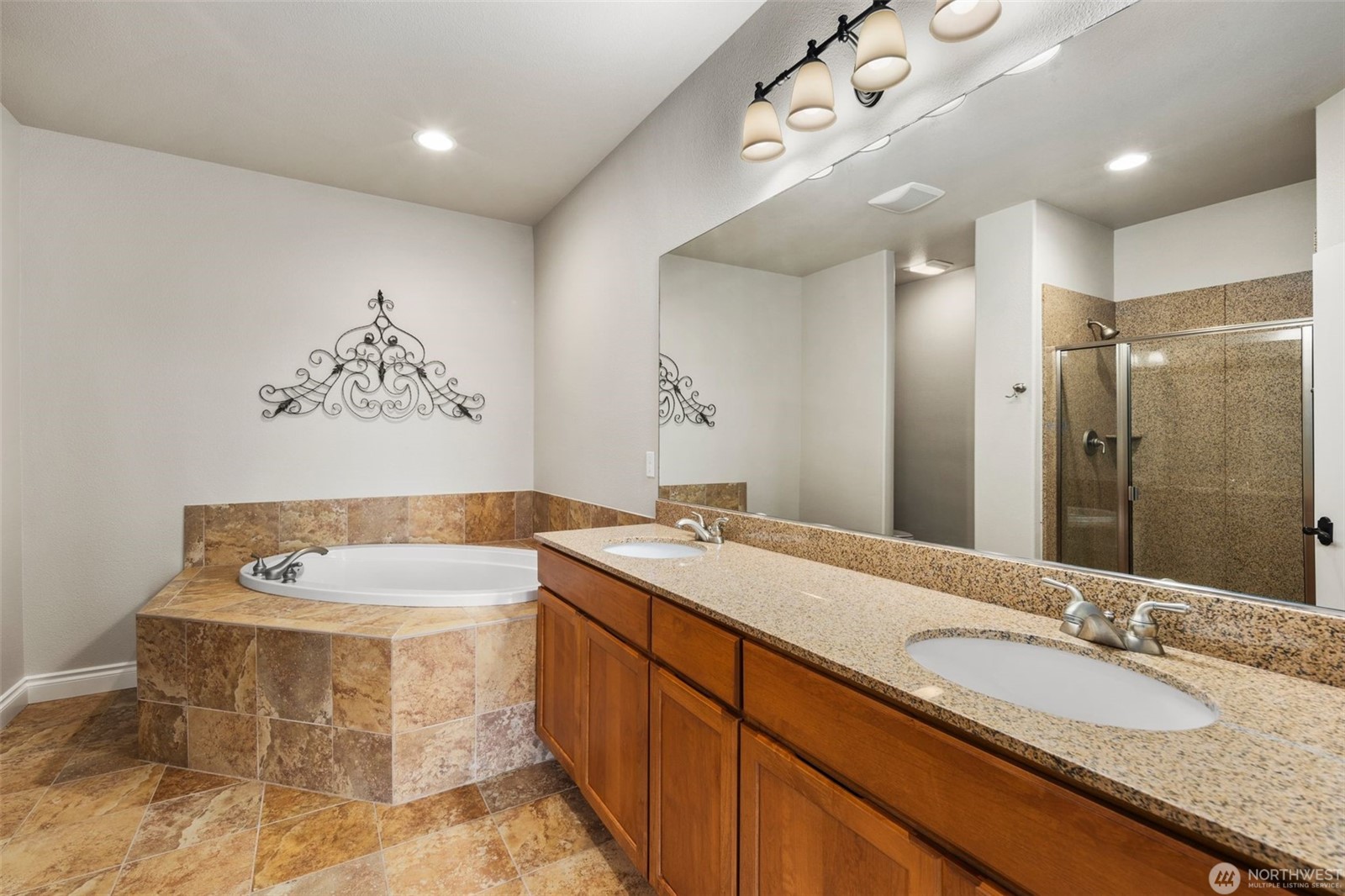 Ilwaco, Washington, 98624, United States, 3 Bedrooms Bedrooms, ,3 BathroomsBathrooms,Residential,For Sale,1978270