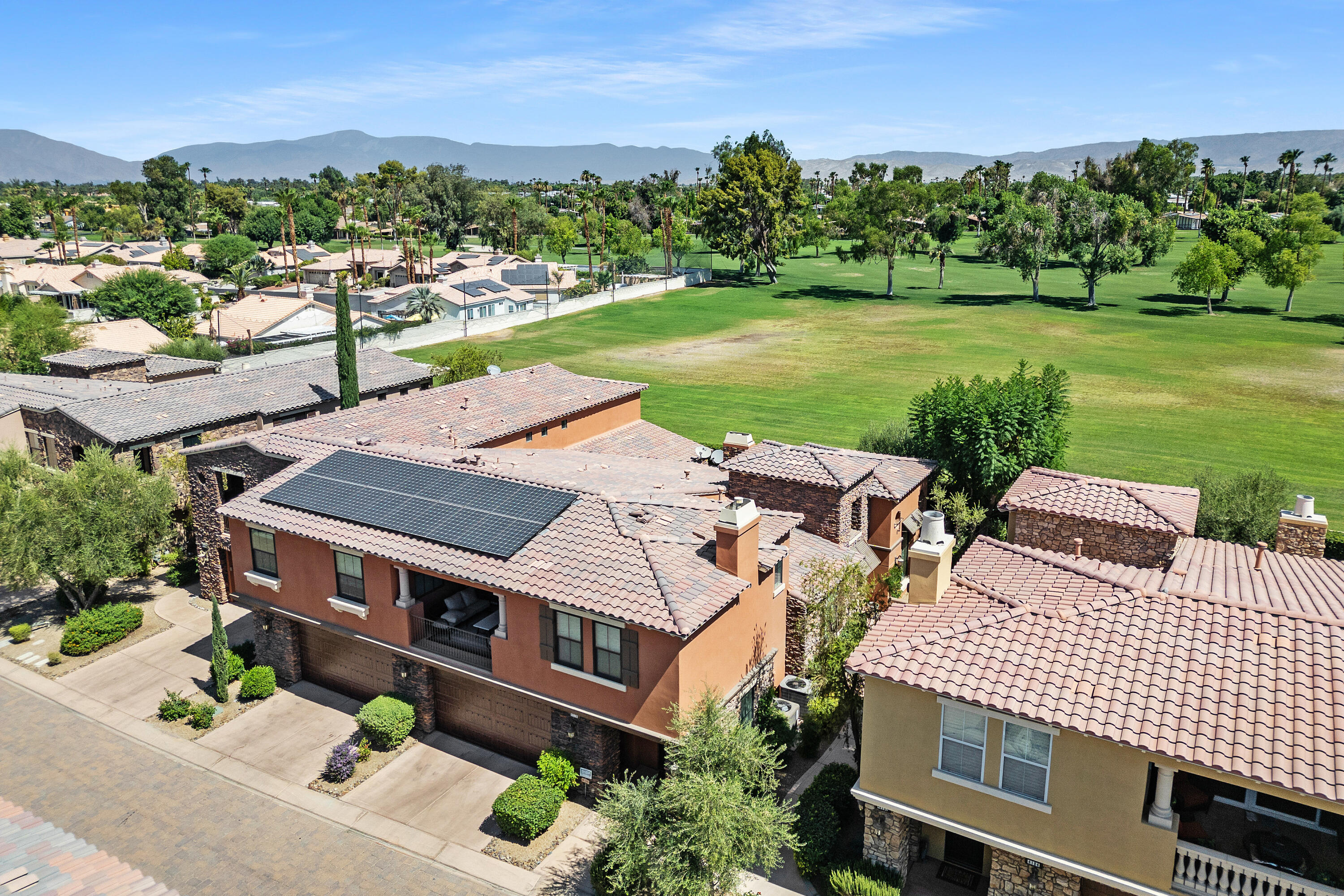 Palm Desert, California, 92260, United States, 2 Bedrooms Bedrooms, ,2 BathroomsBathrooms,Residential,For Sale,1891148