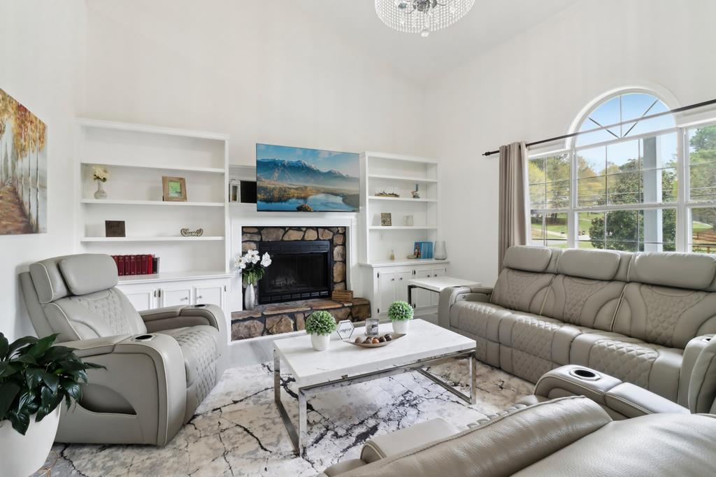 Woodstock, Georgia, 30188, United States, 5 Bedrooms Bedrooms, ,3 BathroomsBathrooms,Residential,For Sale,1979704