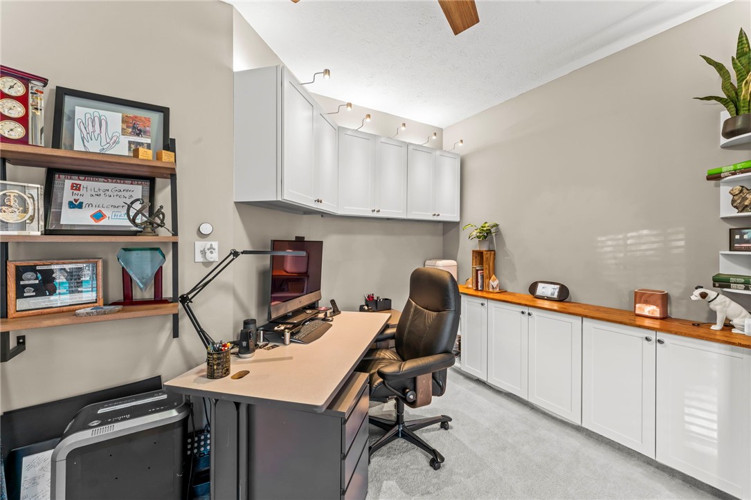 Venetia, Pennsylvania, 15367, United States, 4 Bedrooms Bedrooms, ,3 BathroomsBathrooms,Residential,For Sale,2008848