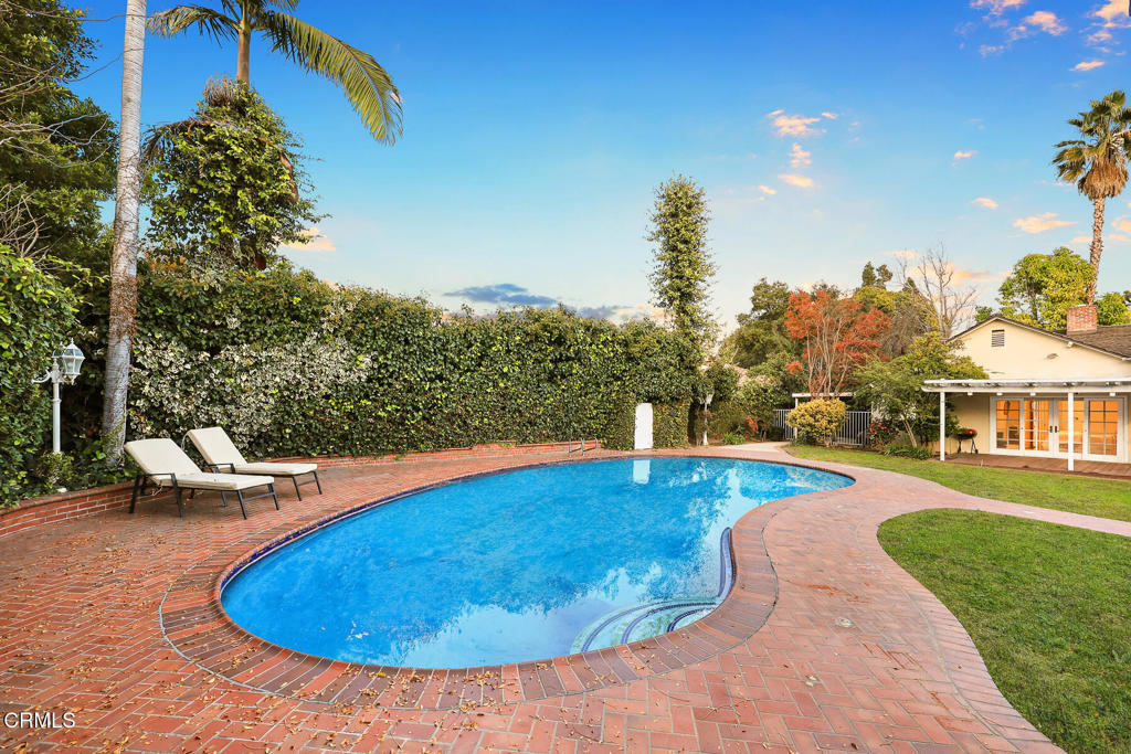 San Marino, California, 91108, United States, 5 Bedrooms Bedrooms, ,3 BathroomsBathrooms,Residential,For Sale,2002959