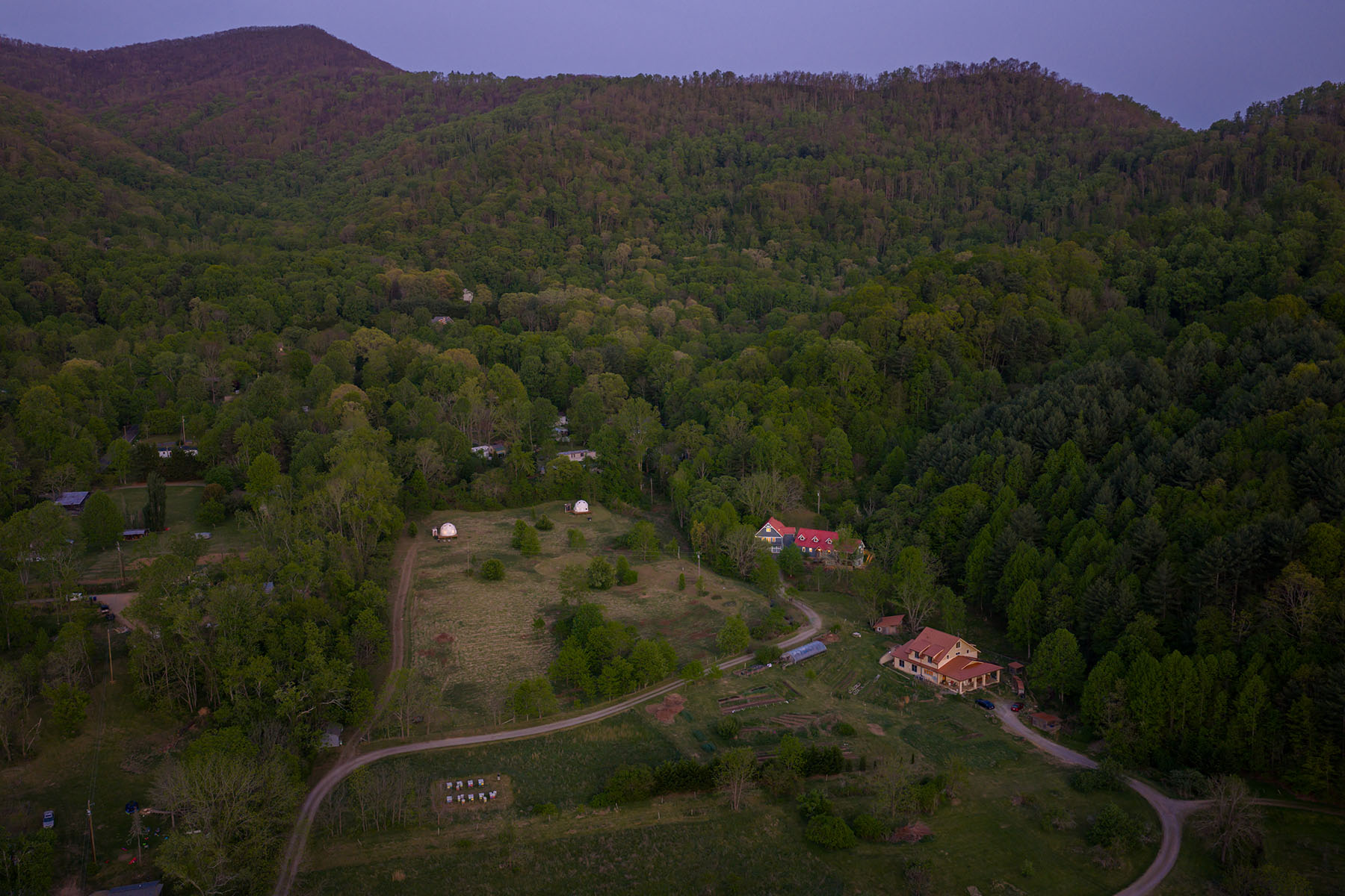 WEAVERVILLE - 物件實景
