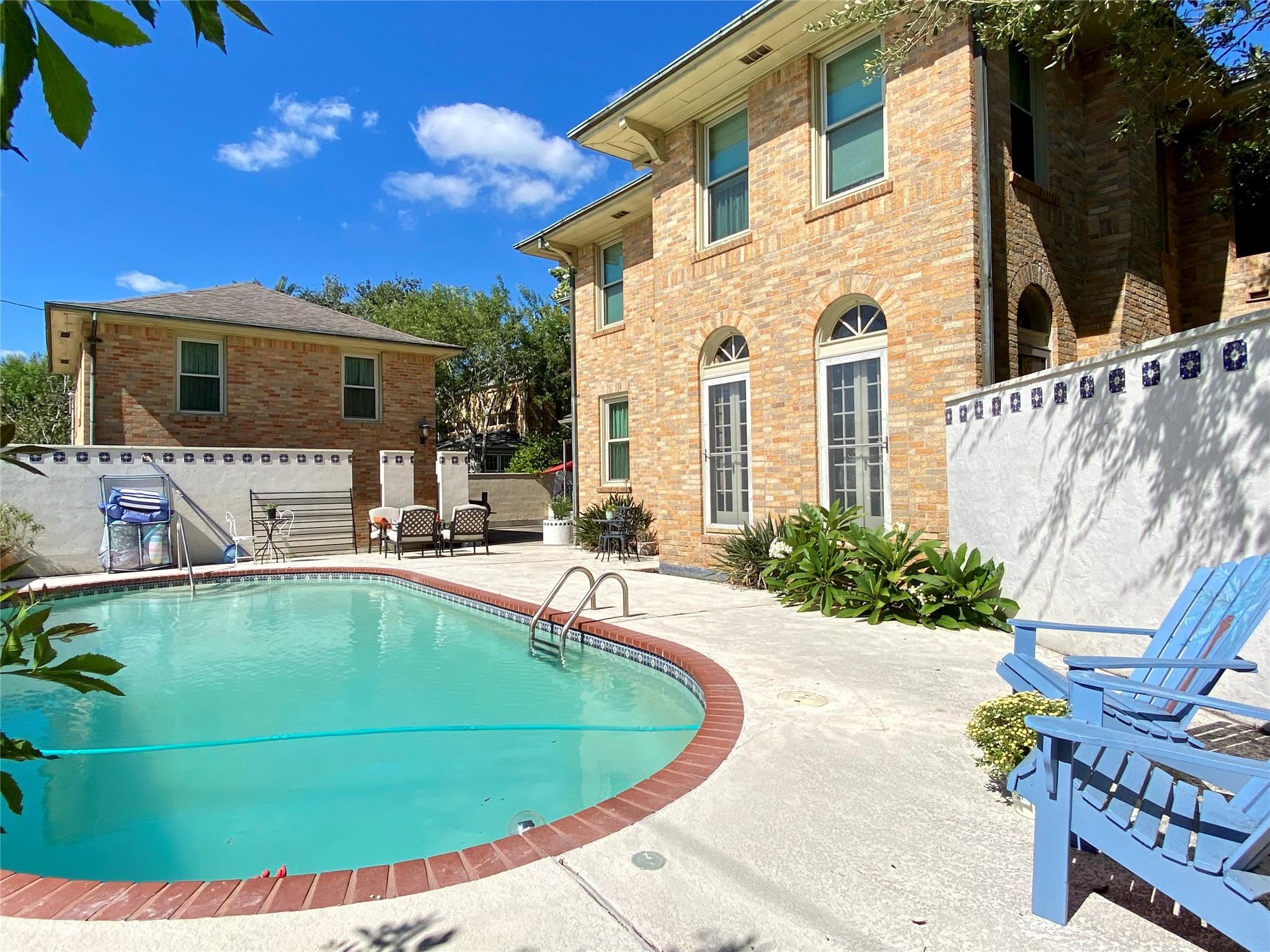 Galveston, Texas, 77551, United States, 3 Bedrooms Bedrooms, ,3 BathroomsBathrooms,Residential,For Sale,1805547