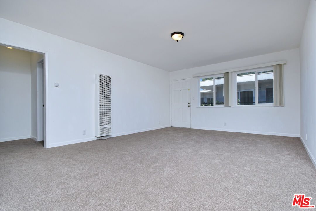 Northridge, California, 91325, United States, 41 Bedrooms Bedrooms, ,Residential,For Sale,1877595