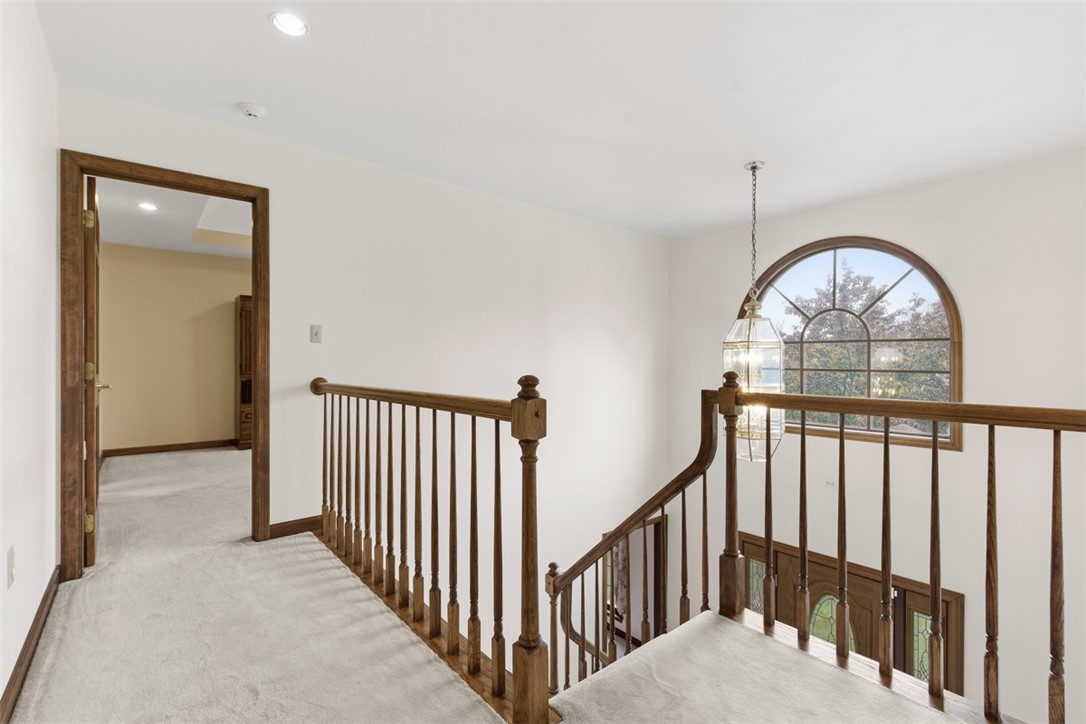 Robinson Twp, Pennsylvania, 15136, United States, 4 Bedrooms Bedrooms, ,4 BathroomsBathrooms,Residential,For Sale,1992157