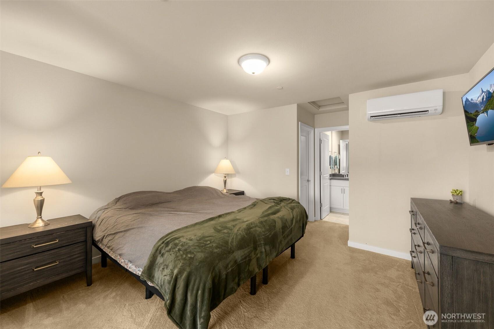 LYNNWOOD, Washington, 98087, United States, 3 Bedrooms Bedrooms, ,2 BathroomsBathrooms,Residential,For Sale,1940365