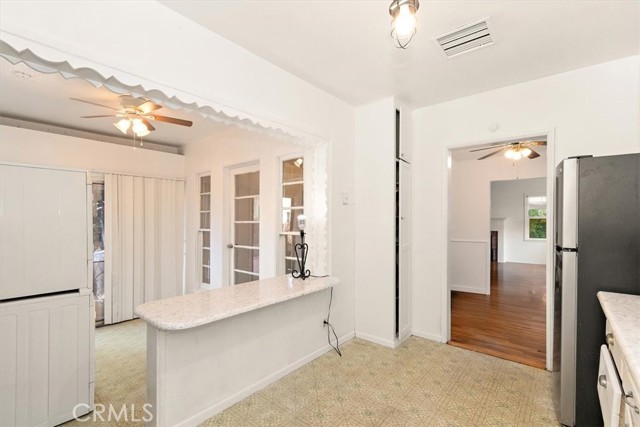 Van Nuys, California, 91401, United States, 3 Bedrooms Bedrooms, ,1 BathroomBathrooms,Residential,For Sale,2005307