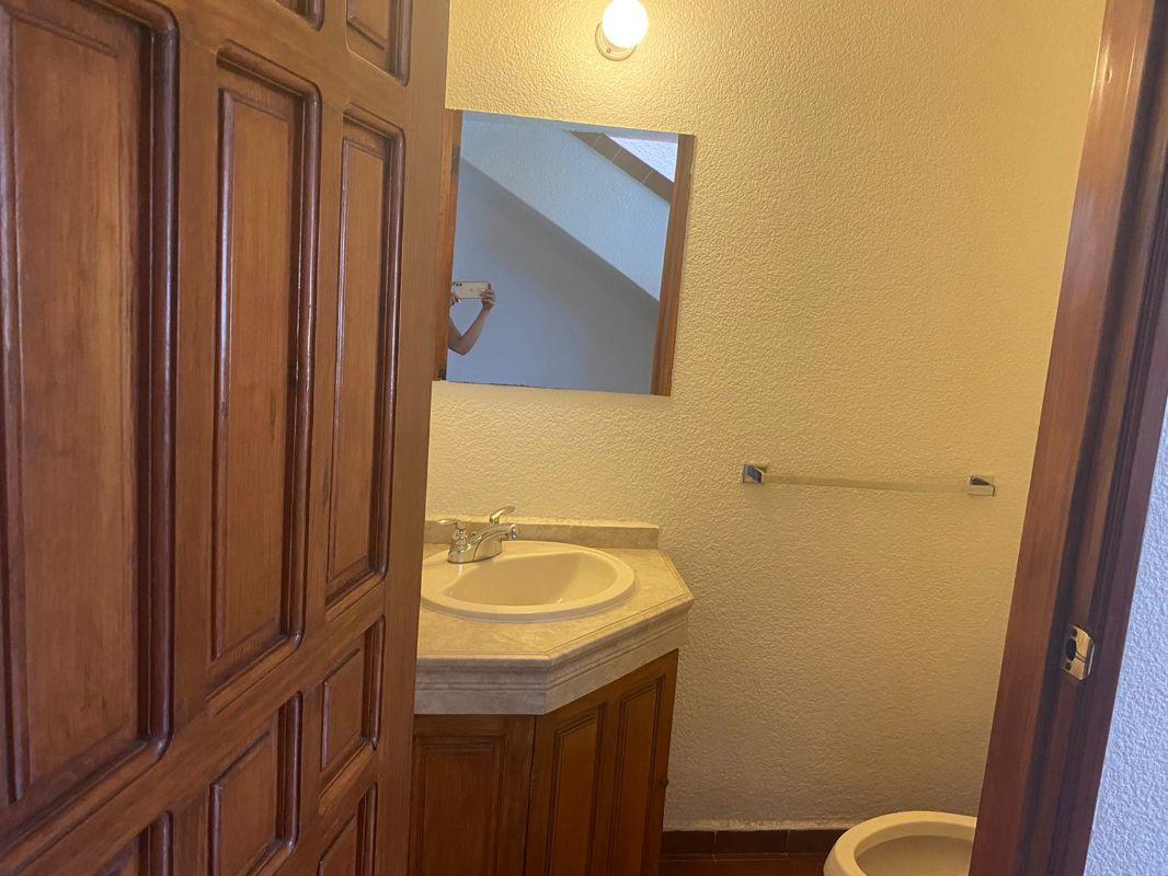 LA ASUNCION, Metepec, Estado de México, 52172, Mexico, 3 Bedrooms Bedrooms, ,2 BathroomsBathrooms,Residential,For Sale,LA ASUNCION,1620500