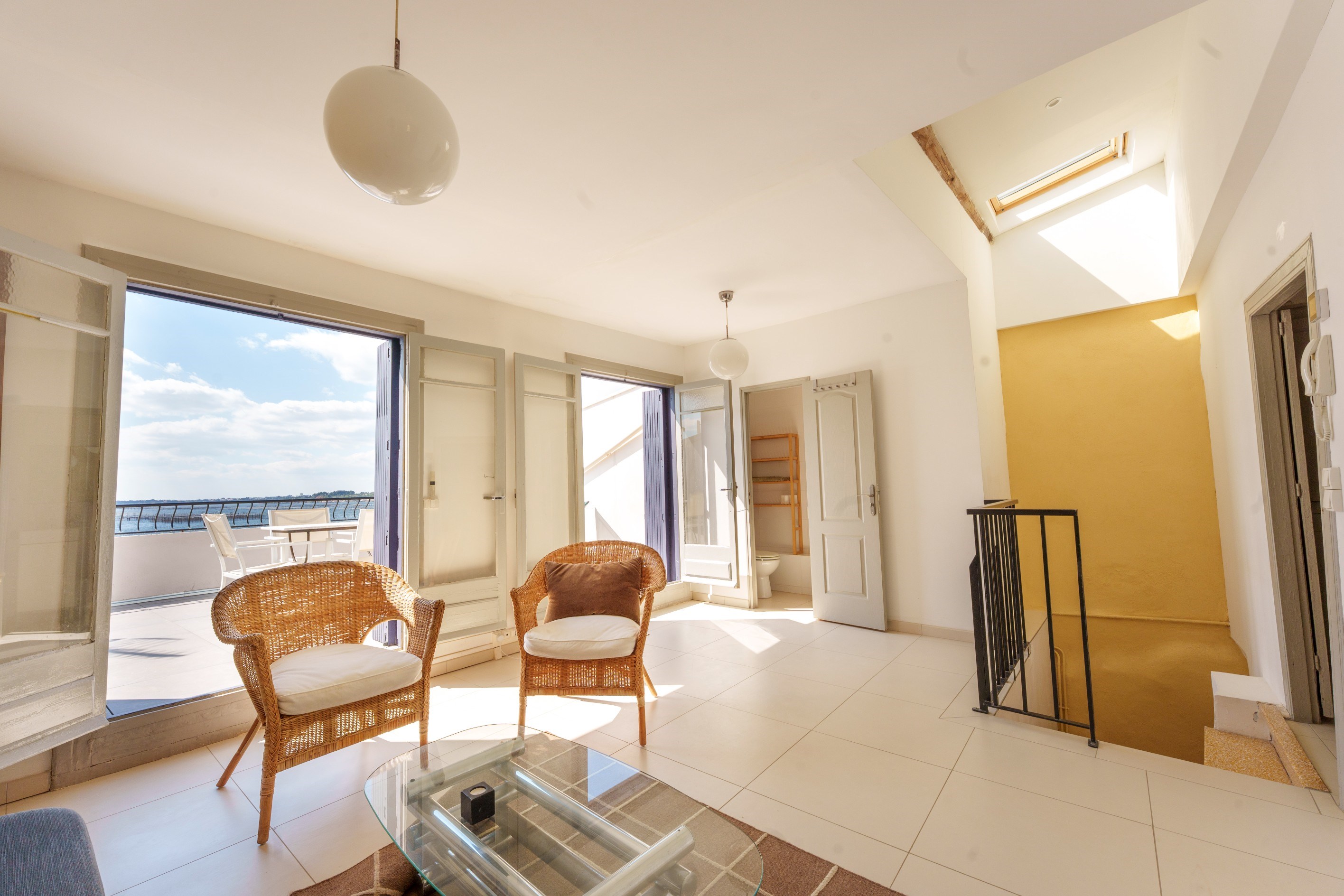  Waterfront Residence with Three Independent Apartments on the Étang de Thau - B… - 物件實景