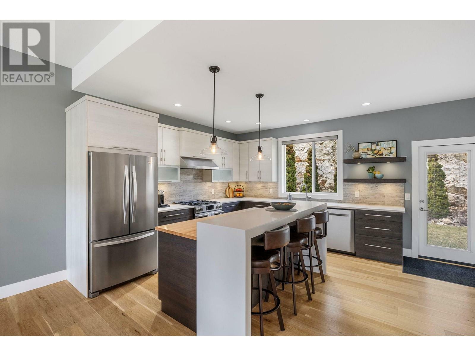 KELOWNA, British Columbia, V1P 1T1, CA, 4 Bedrooms Bedrooms, ,3 BathroomsBathrooms,Residential,For Sale,1837961