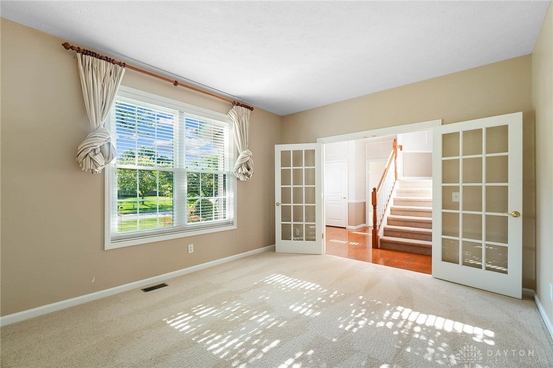 Dayton, Ohio, 45458, United States, 5 Bedrooms Bedrooms, ,4 BathroomsBathrooms,Residential,For Sale,1975816