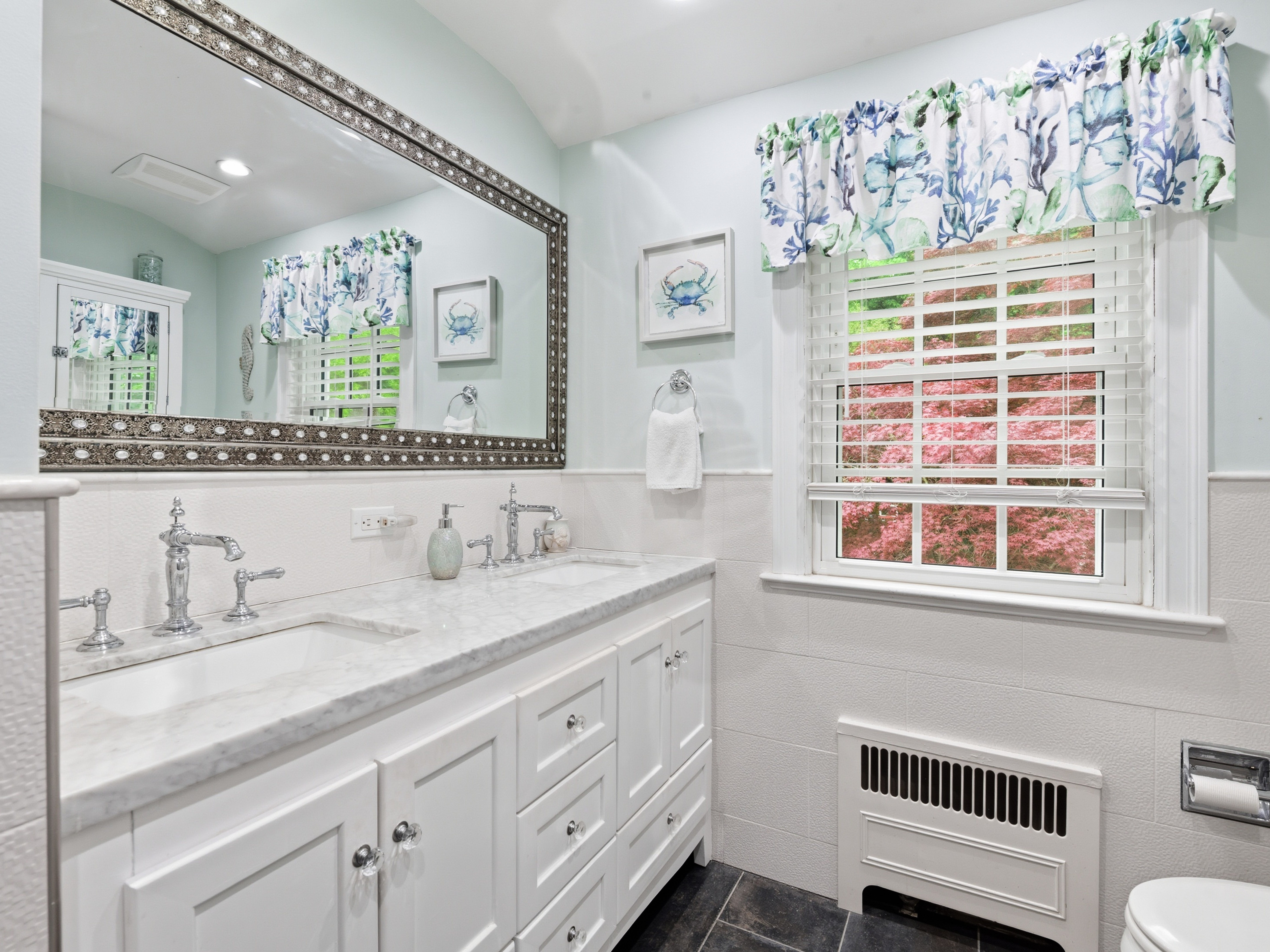  2 Longview Road, Port Washington, NY, 11050 - 物件實景