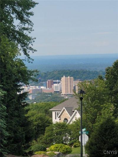 Syracuse, New York, 13215, United States, 3 Bedrooms Bedrooms, ,3 BathroomsBathrooms,Residential,For Sale,1846981