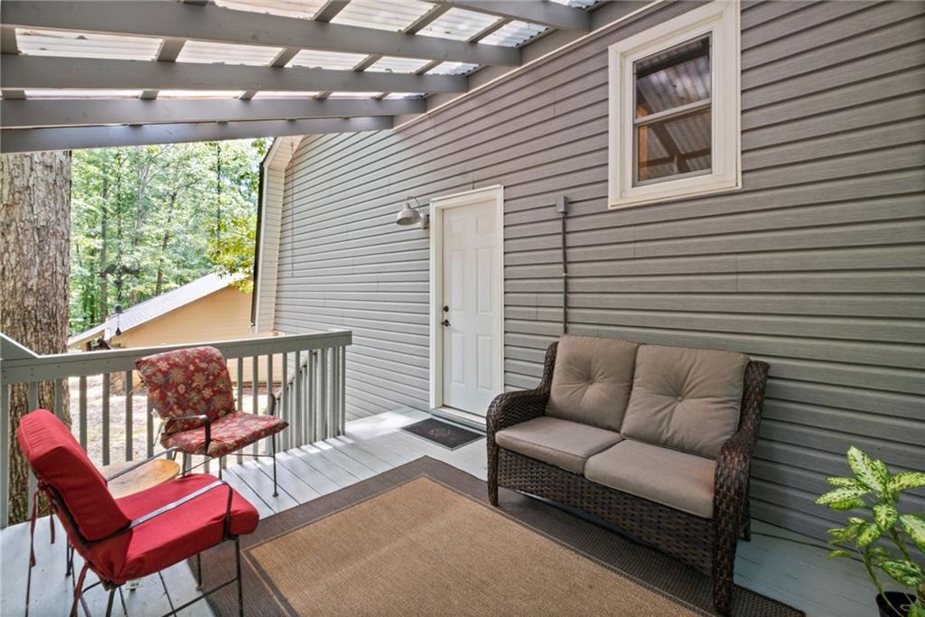 Suwanee, Georgia, 30024, United States, 4 Bedrooms Bedrooms, ,4 BathroomsBathrooms,Residential,For Sale,1983881