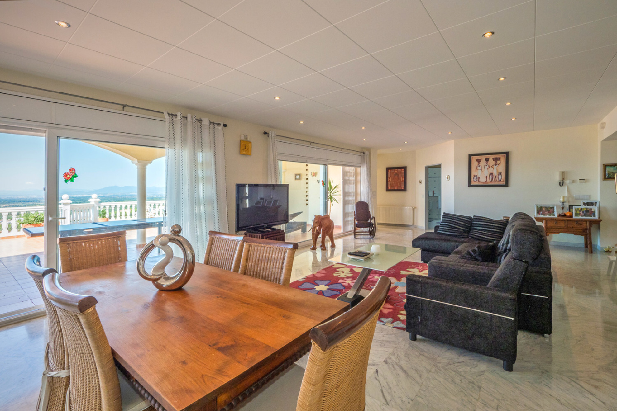  Huge villa for three families with great views of the bay of Roses. - 物件實景