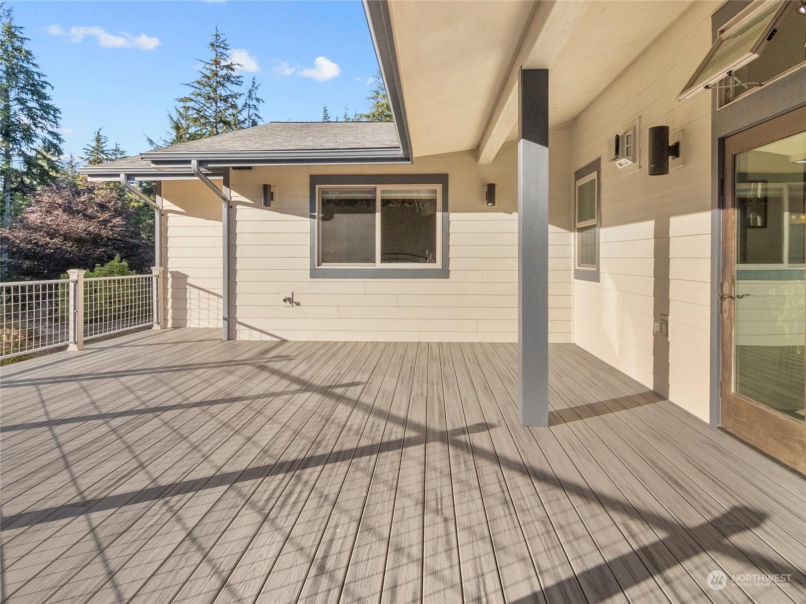 LONG BEACH, Washington, 98624, United States, 3 Bedrooms Bedrooms, ,4 BathroomsBathrooms,Residential,For Sale,1827835