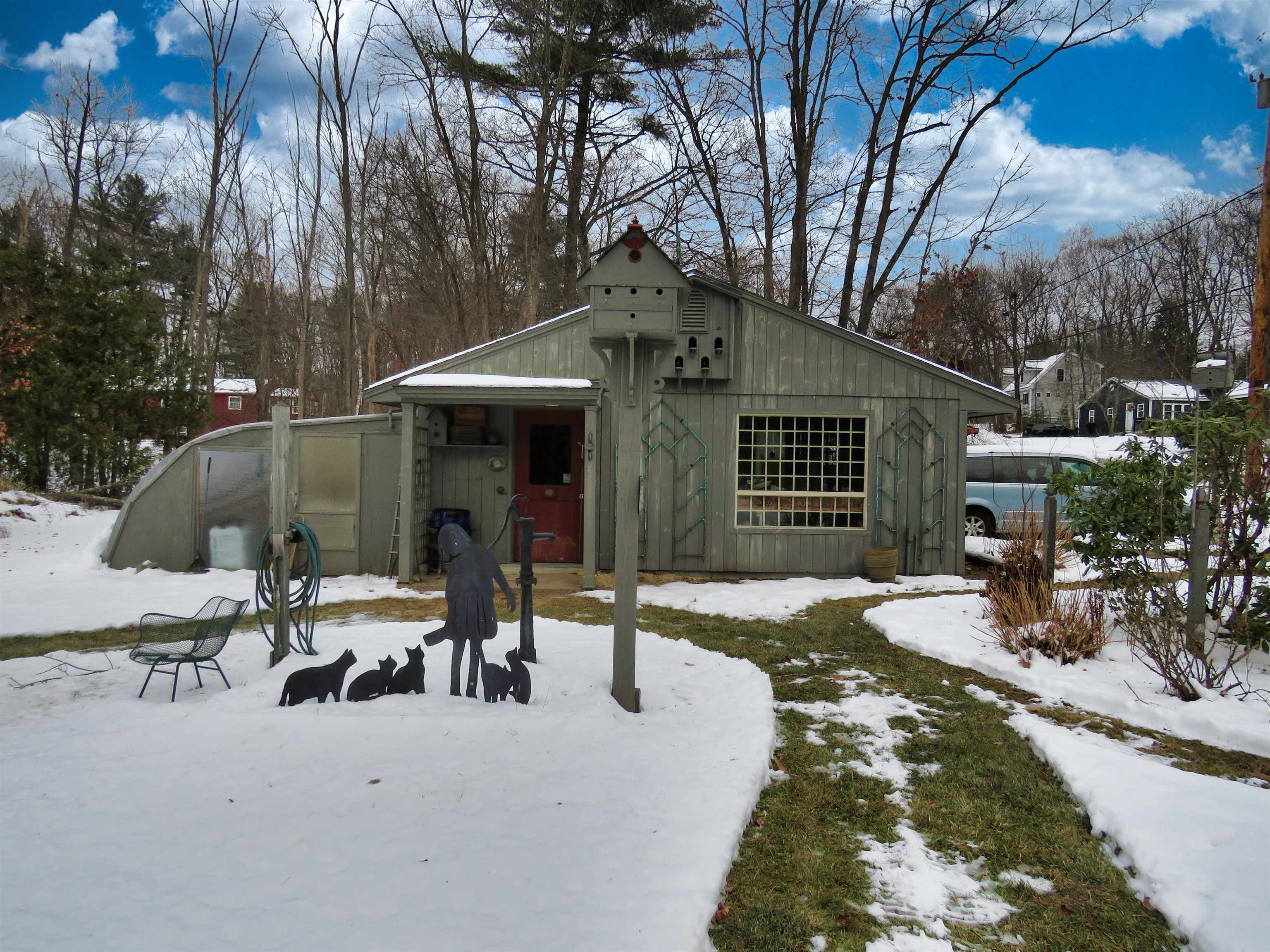 Derry, New Hampshire, 03038, United States, 3 Bedrooms Bedrooms, ,2 BathroomsBathrooms,Residential,For Sale,2005646