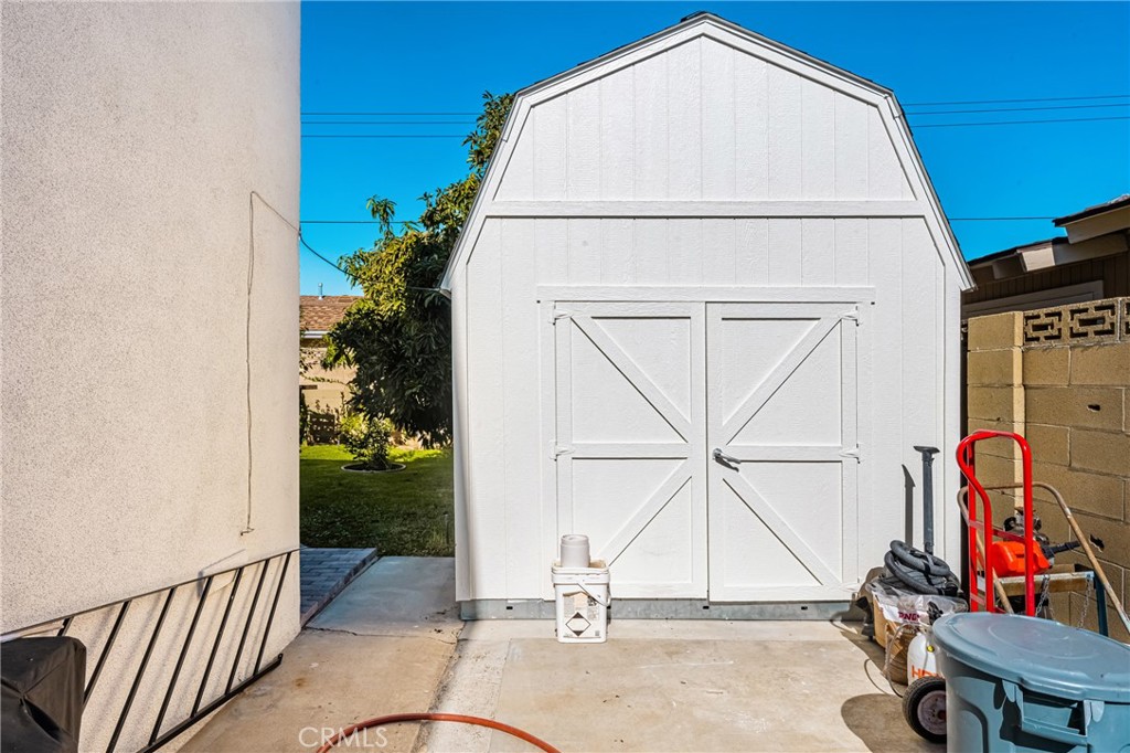 Orange, California, 92865, United States, 4 Bedrooms Bedrooms, ,3 BathroomsBathrooms,Residential,For Sale,1989435