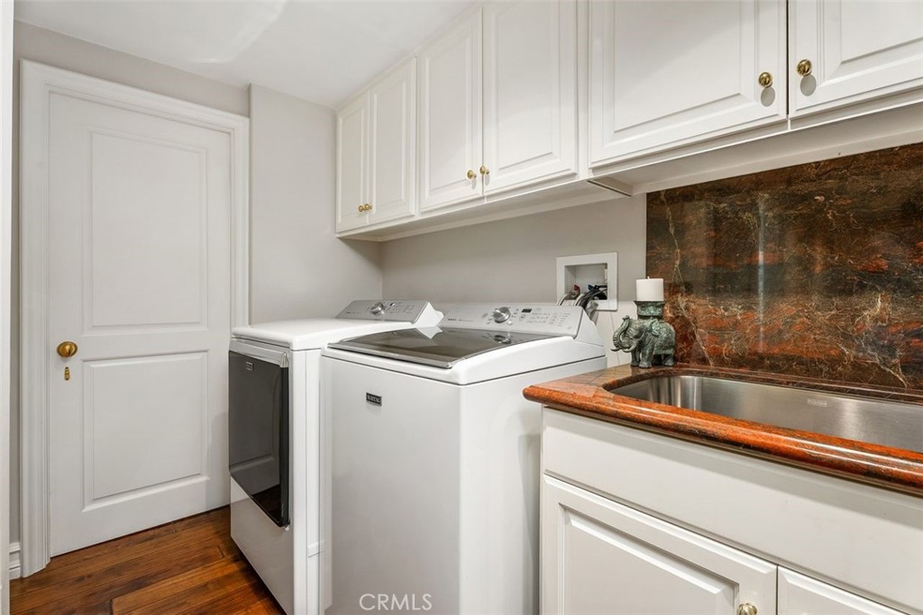 Corona del Mar, California, 92625, United States, 5 Bedrooms Bedrooms, ,5 BathroomsBathrooms,Residential,For Sale,1918419