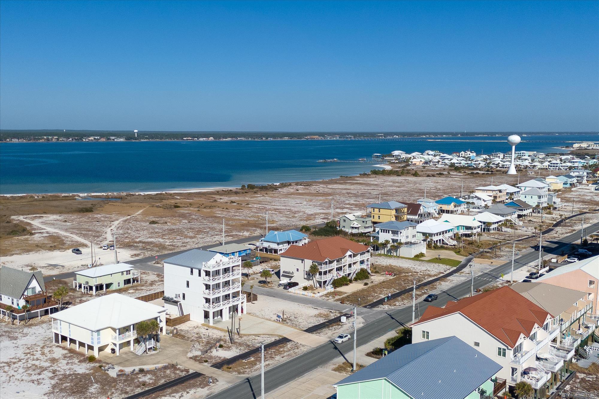 Navarre, Florida, 32566, United States, 8 Bedrooms Bedrooms, ,9 BathroomsBathrooms,Residential,For Sale,1694991