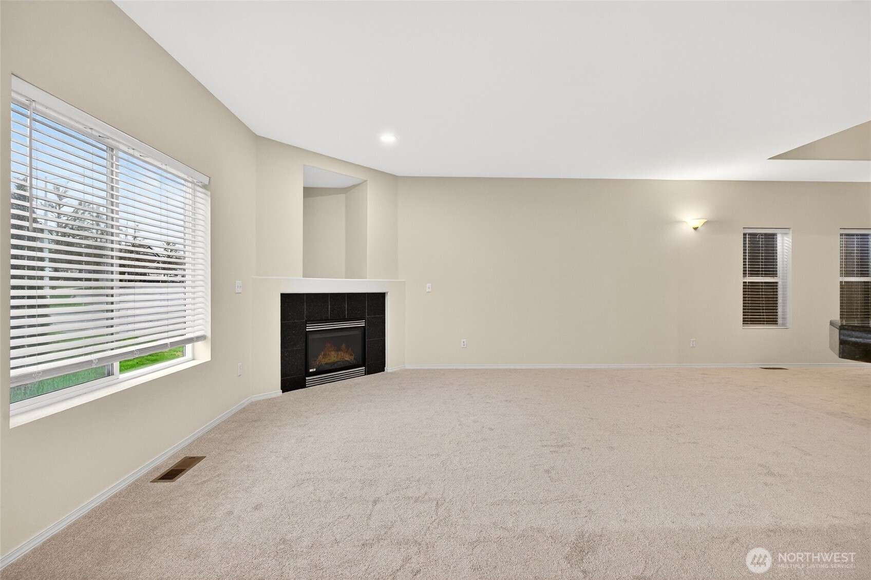 Monroe, Washington, 98272, United States, 3 Bedrooms Bedrooms, ,3 BathroomsBathrooms,Residential,For Sale,2008505