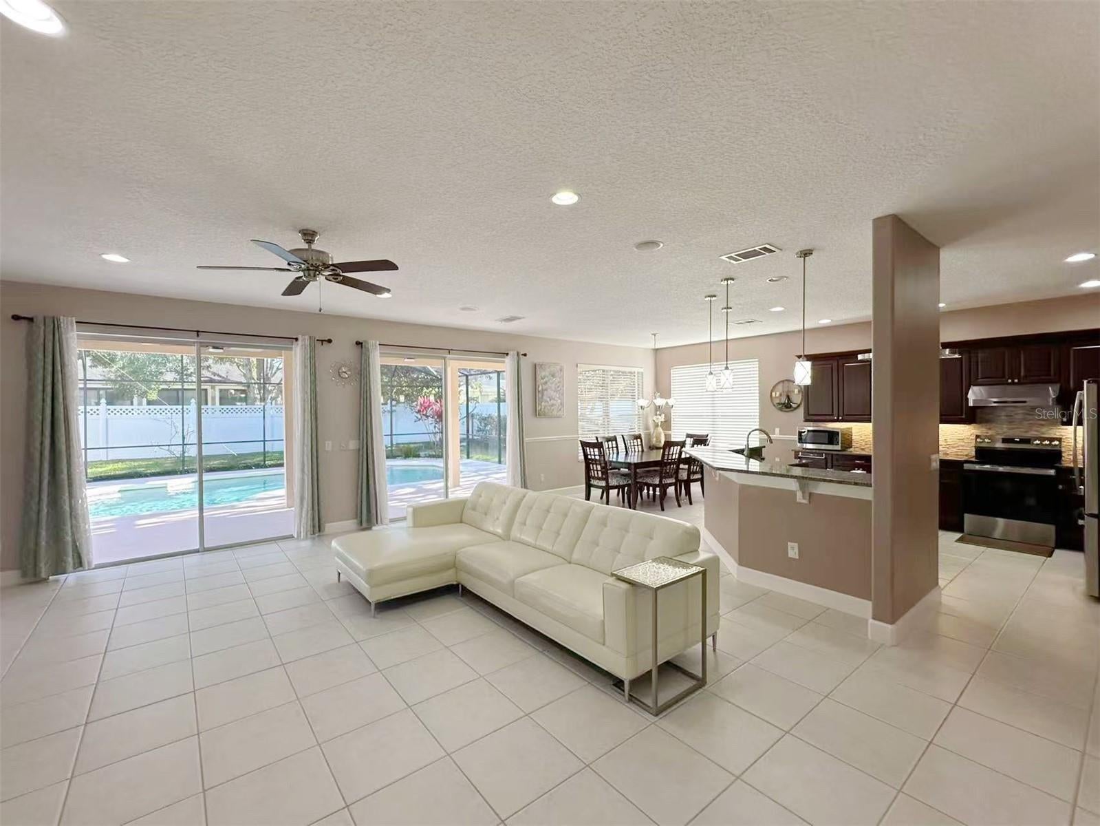 OVIEDO, Florida, 32766, United States, 5 Bedrooms Bedrooms, ,3 BathroomsBathrooms,Residential,For Sale,1974970