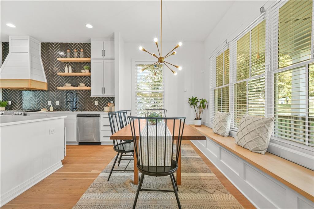 Atlanta, Georgia, 30315, United States, 3 Bedrooms Bedrooms, ,3 BathroomsBathrooms,Residential,For Sale,1966539