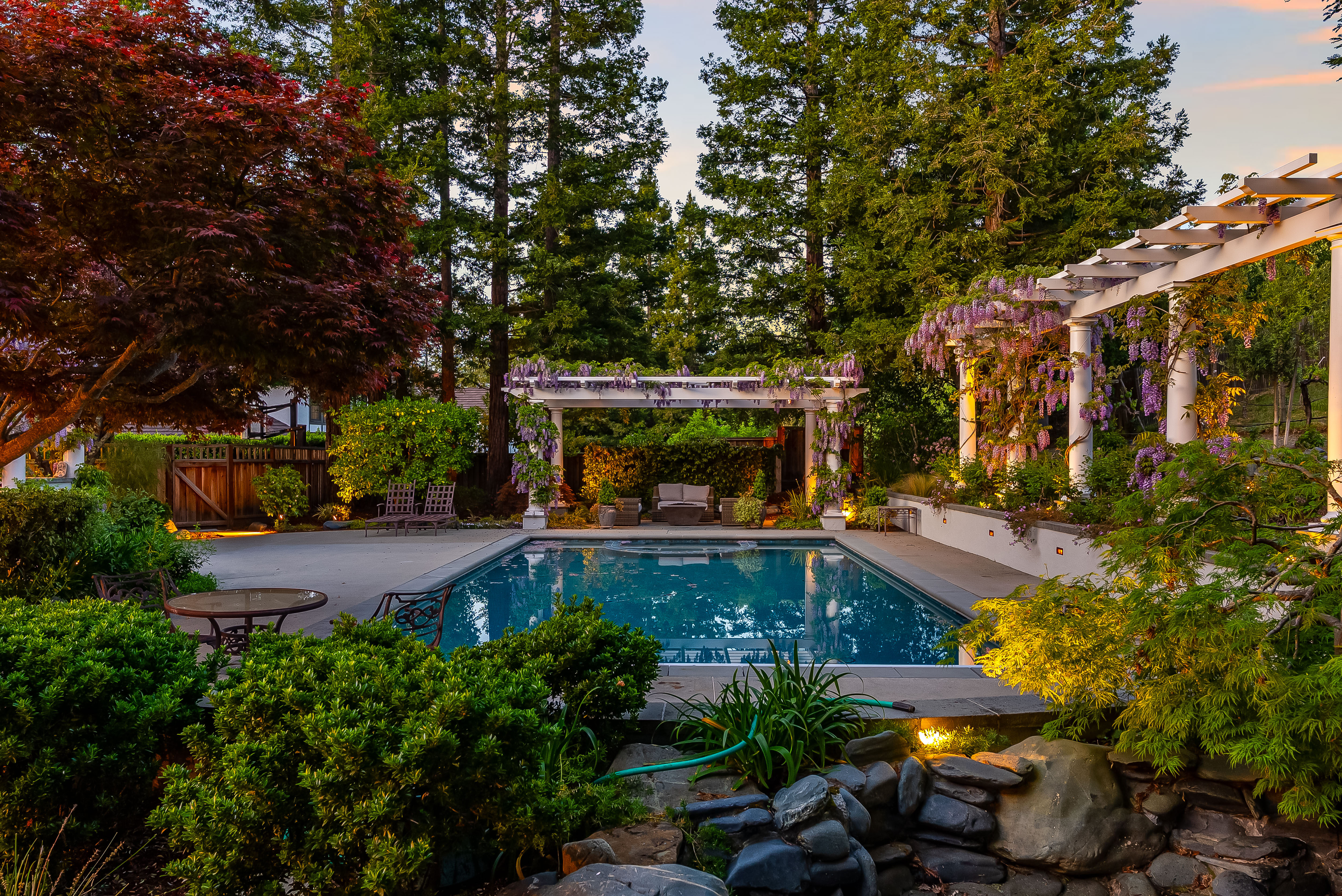  Elegant Vineyard Estate with Resort-Like Grounds - 物件實景