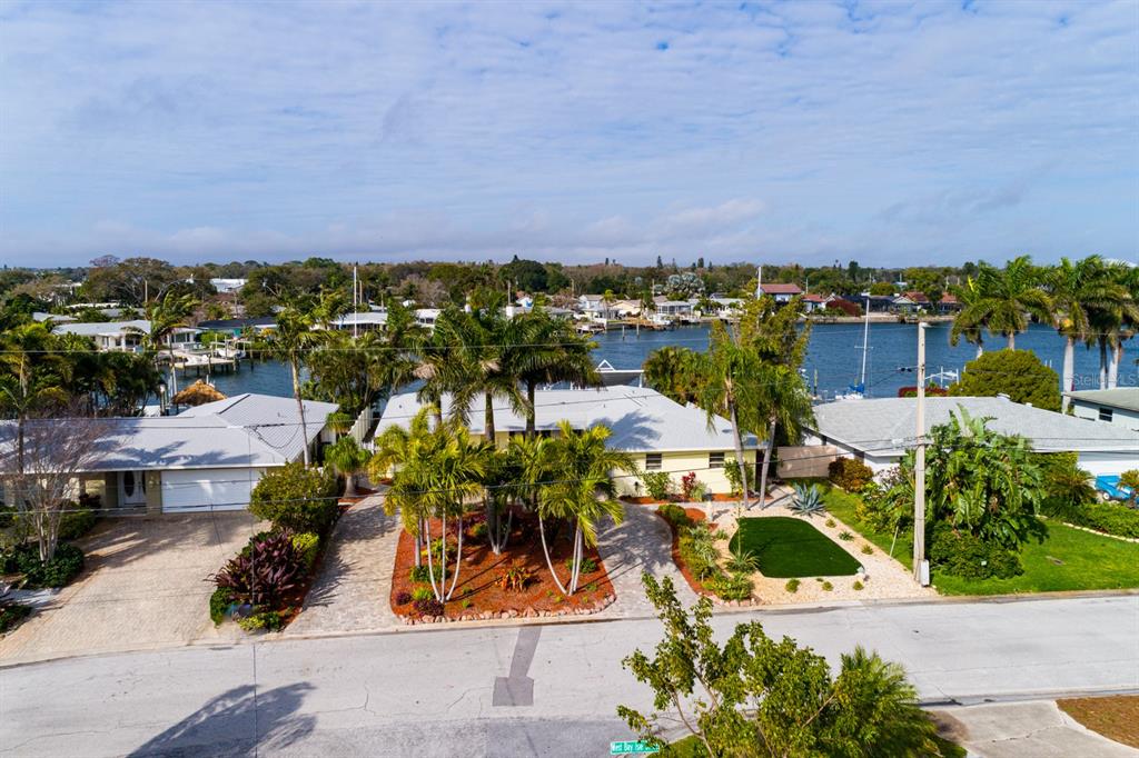 St Petersburg, Florida, 33705, United States, 3 Bedrooms Bedrooms, ,4 BathroomsBathrooms,Residential,For Sale,1793107